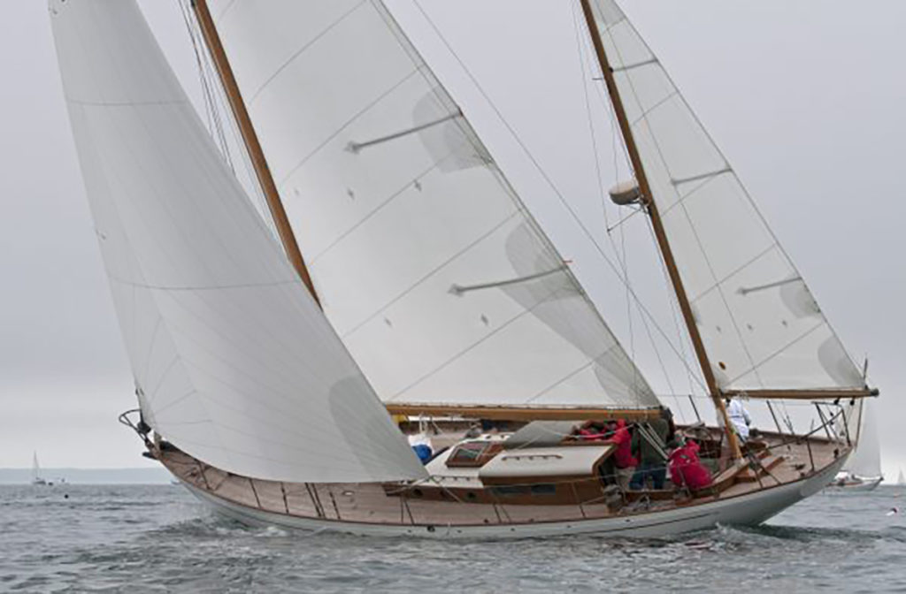 Mah Jong classic racing yacht
